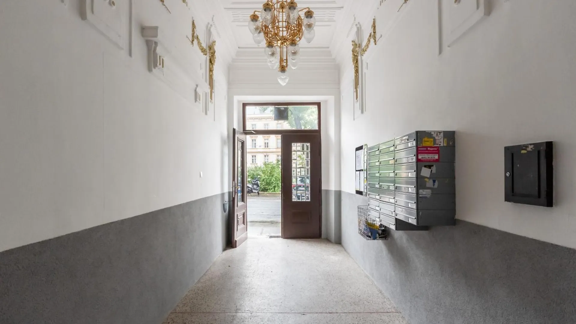 Cozy Apartment In The Charming Cottage Quarter Vienna Austria