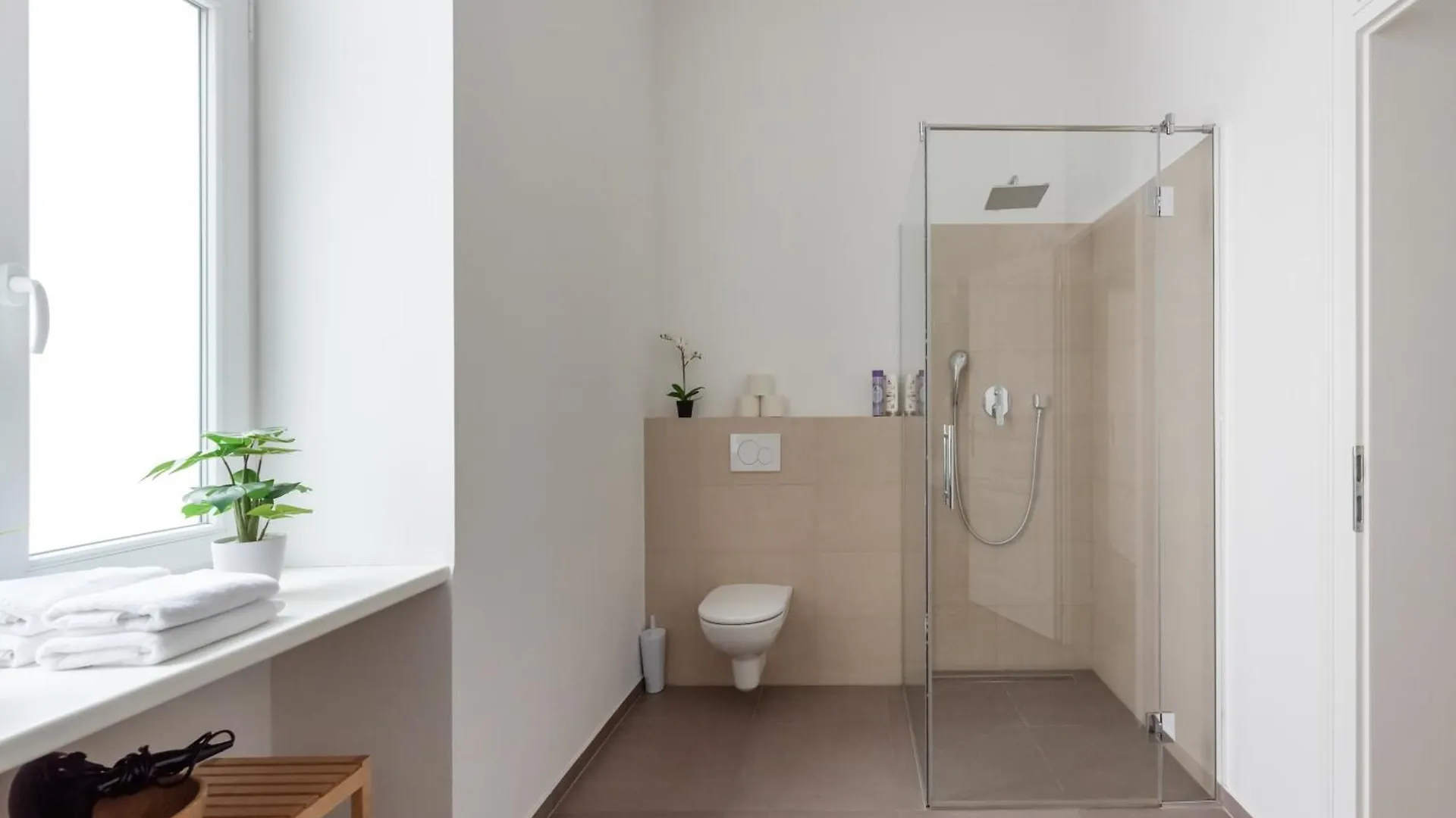 Cozy Apartment In The Charming Cottage Quarter Vienna Austria
