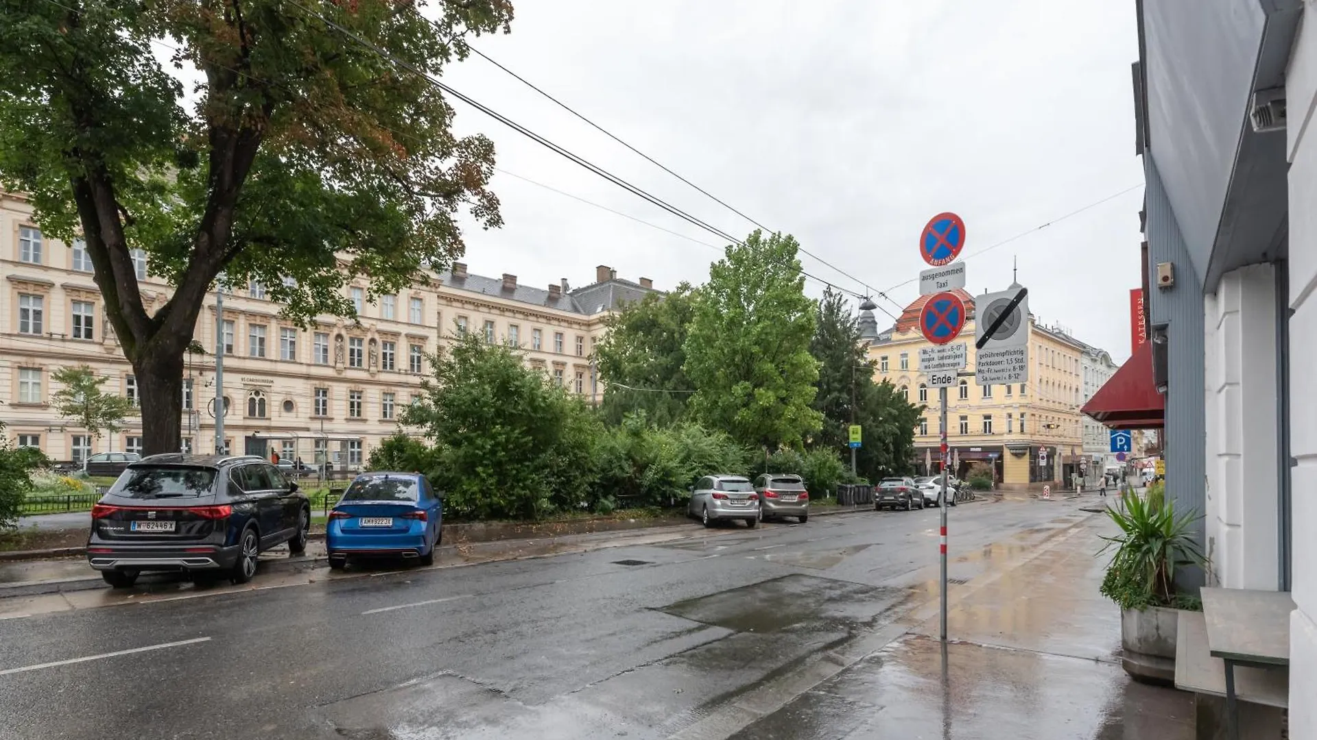 Cozy Apartment In The Charming Cottage Quarter Vienna Austria