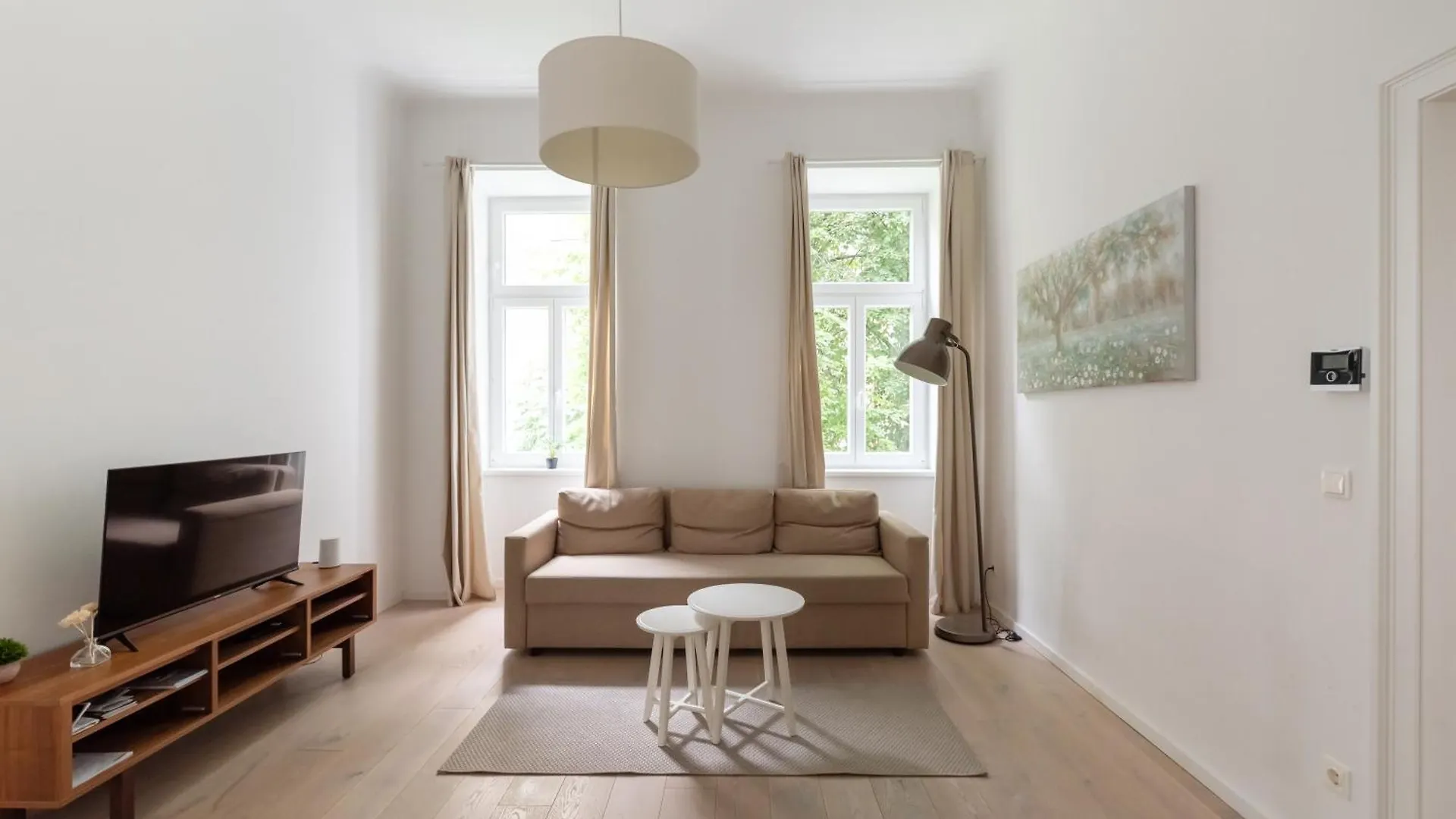 Cozy Apartment In The Charming Cottage Quarter Vienna Austria