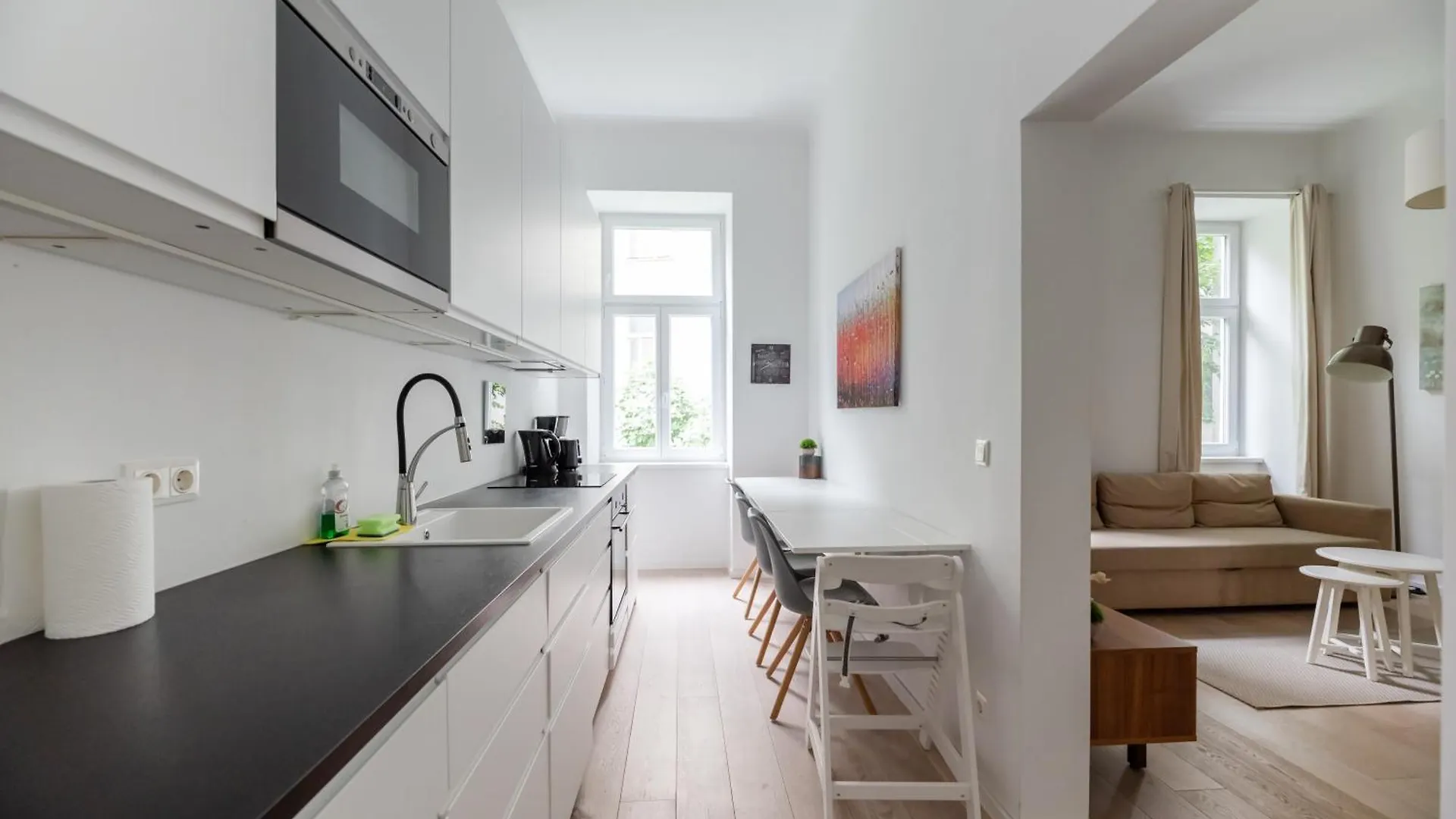 Cozy Apartment In The Charming Cottage Quarter Vienna Austria